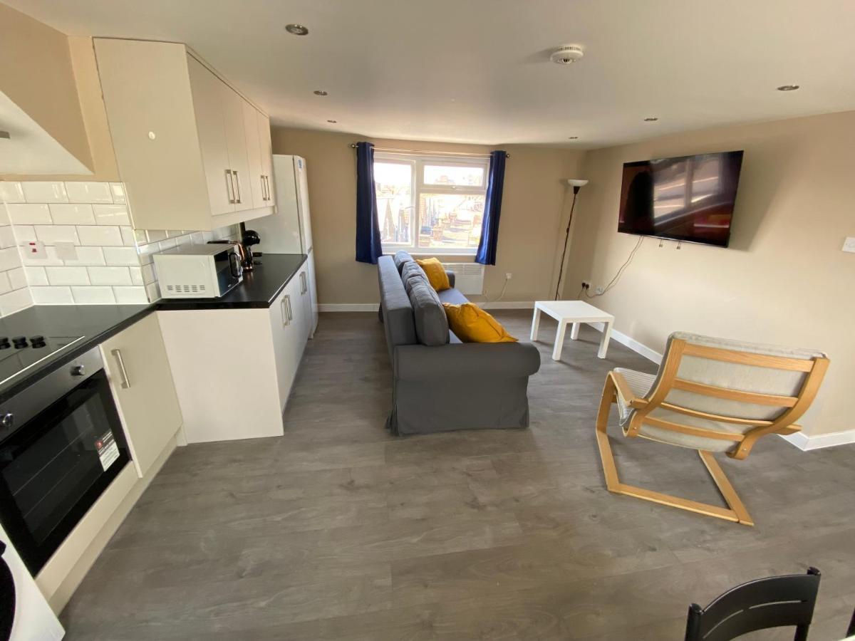 לונדון Stunning 1 Bedroom Flat In Wood Green מראה חיצוני תמונה