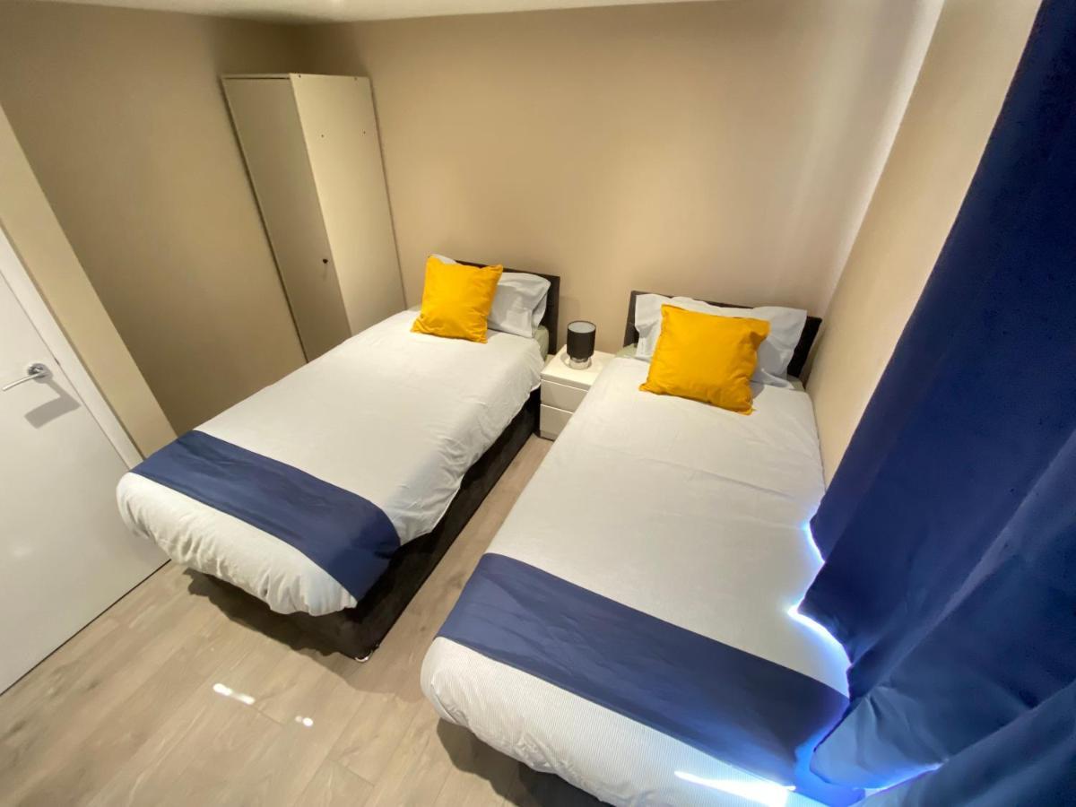 לונדון Stunning 1 Bedroom Flat In Wood Green מראה חיצוני תמונה