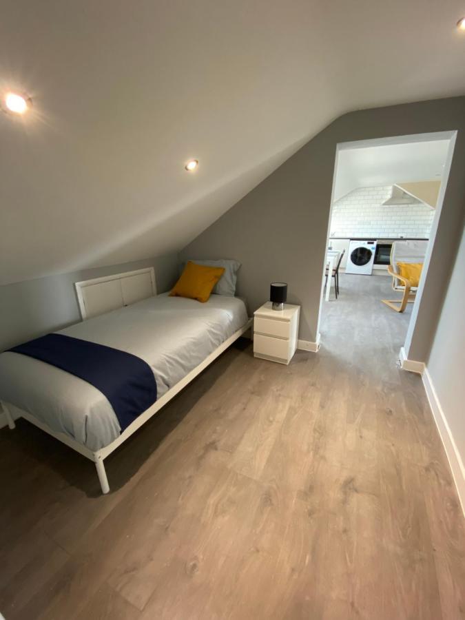 לונדון Stunning 1 Bedroom Flat In Wood Green מראה חיצוני תמונה